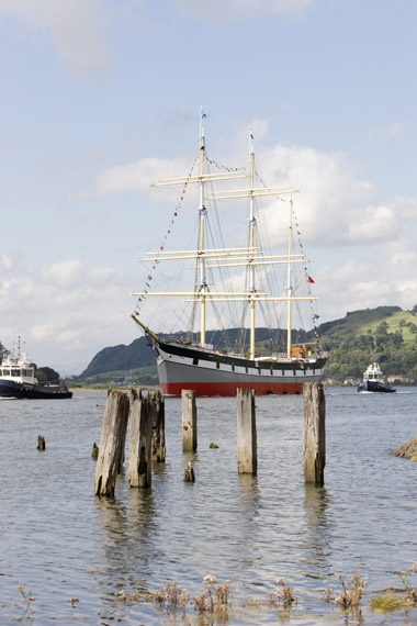 The SV Glenlee is towed back to its Clyde moorings